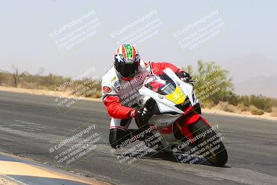 media/Mar-28-2022-Superbike Trackdays (Mon) [[b8603d0f67]]/Open Track Time/Turn 3 Inside/